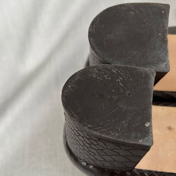 BETTYE MULLER LADIES HEELS SHOES 40 BROWN PYTHON LEATHER TEXTURED BOW POINTY - Picture 11 of 16